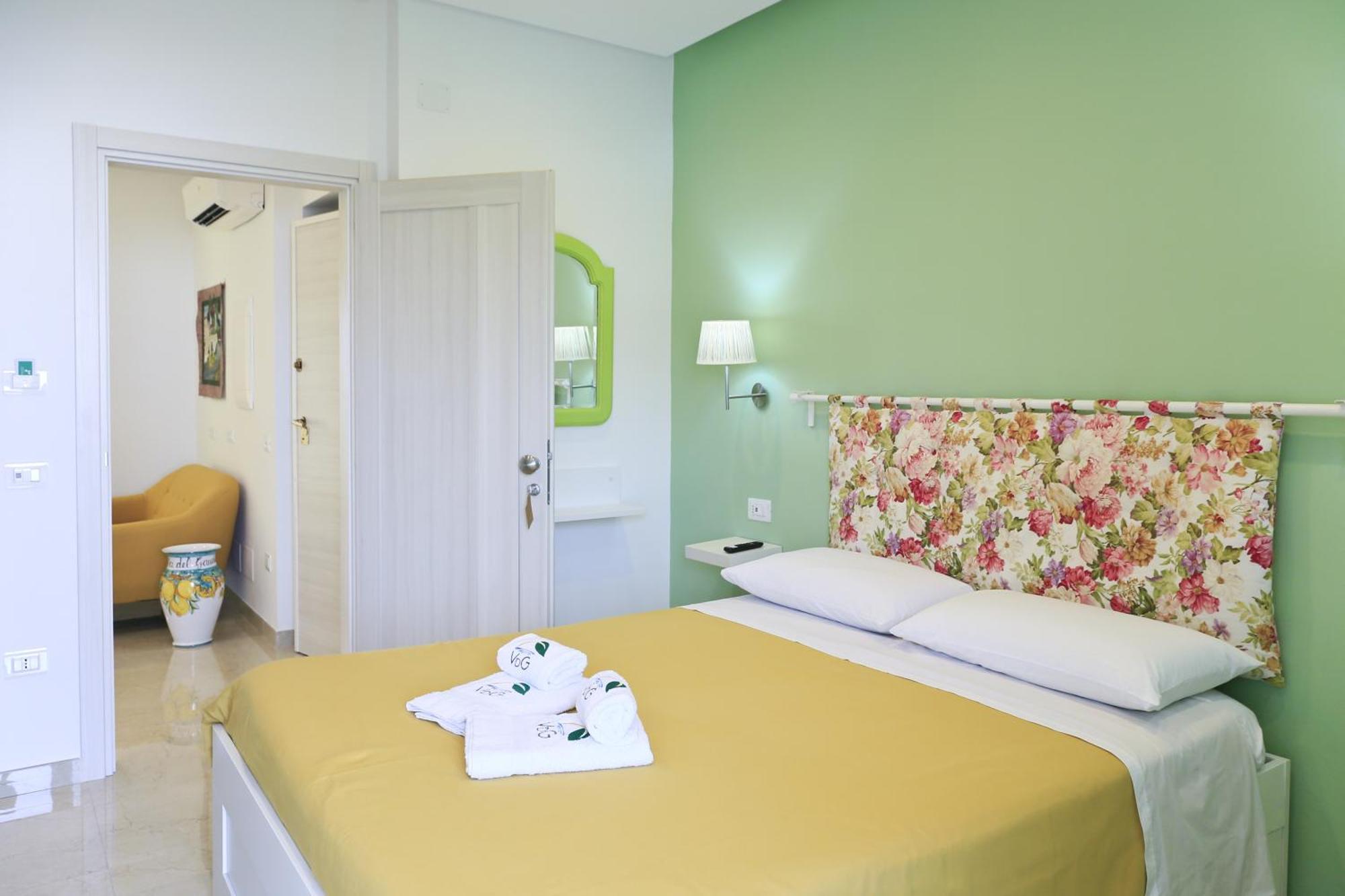 Villa Del Gaudio Rooms & Apartments كاستيلاّماري دي ستا المظهر الخارجي الصورة